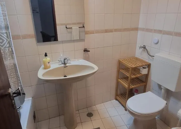 Refugio Dos Lima *